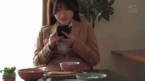 2401070206018a12c.gif